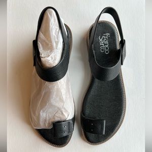 Franco Sarto black women’s Geranio sandal with toe hoop. Size 7. New in box.